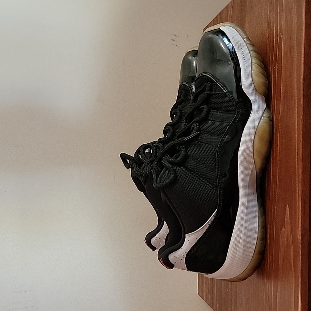 Nike Air Jordan 11 Retro Low Infrared 23 Sz 9